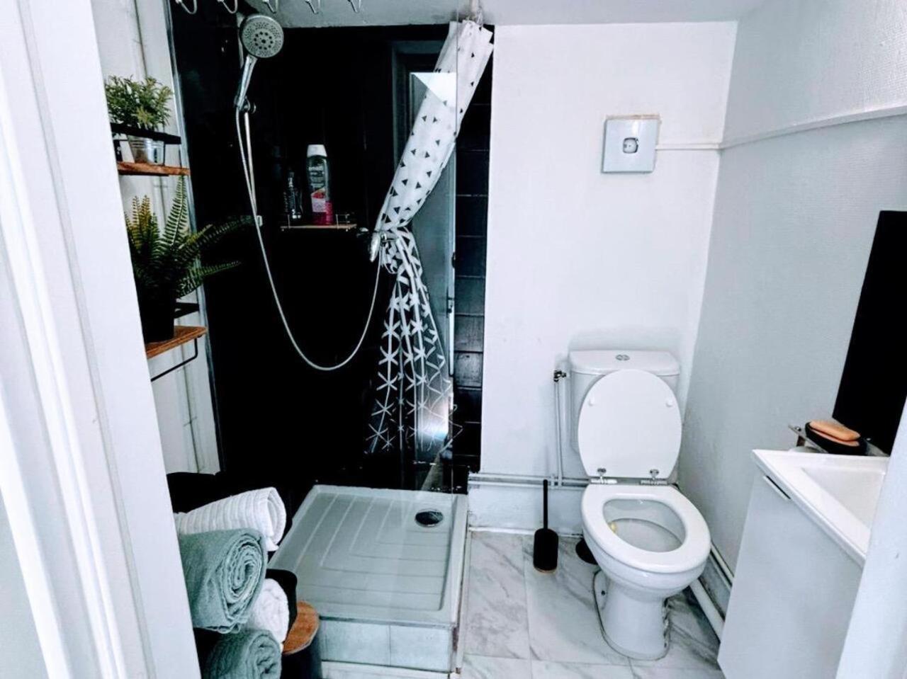 Appartement Avec Terrasse - Goupama Stadium, Eurexpo, Ldlc Arena, La Soie Vaulx-en-Velin ภายนอก รูปภาพ